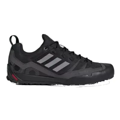 Pánska nízka turistická obuv ADIDAS Terrex Swift Solo 2.0 core black grey three grey six